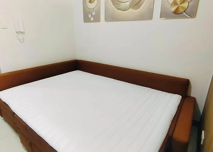 Red Residences Modern With View In Makati Apartment Manila