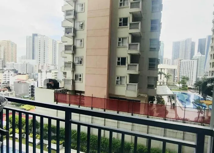 Apartment Red Residences Modern With View In Makati Manila