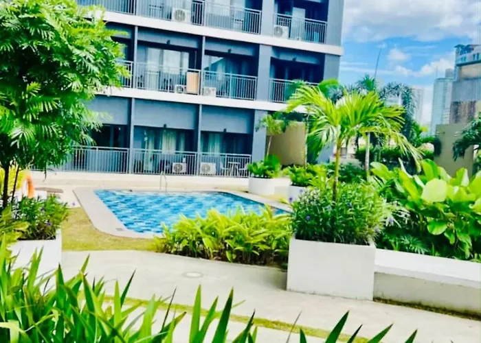 Red Residences Modern With View In Makati Manila