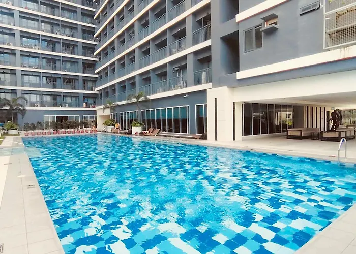 Red Residences Modern With View In Makati Manila
